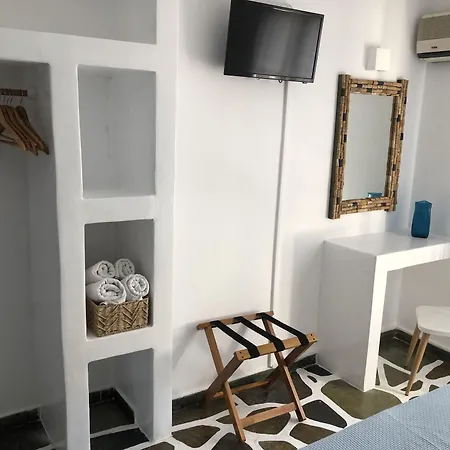 Angie's Apartment Parikia (Paros)