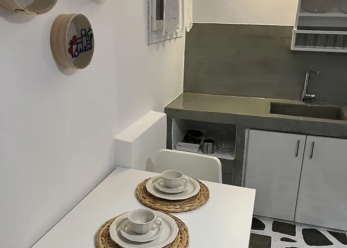 Angie's Appartement Páros